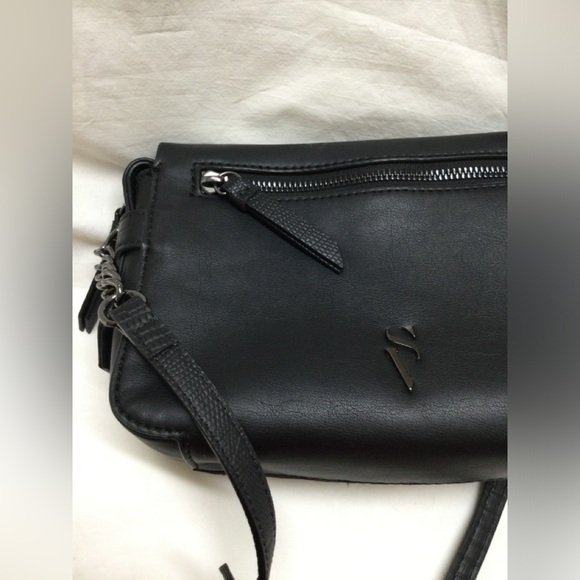 Simply Vera Vera Wang Crossbody Purse. Black - Picture 8 of 16